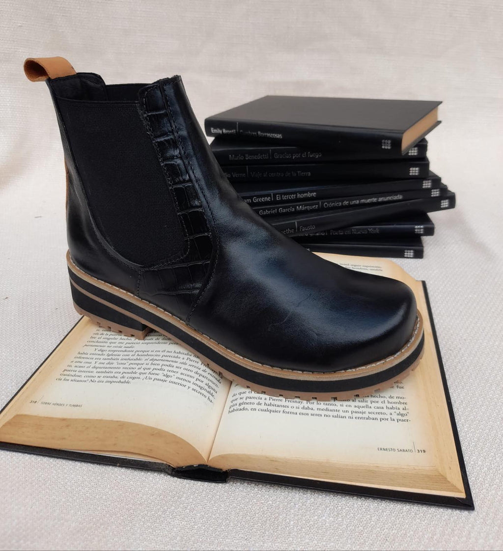 Bota Negra de Cuero