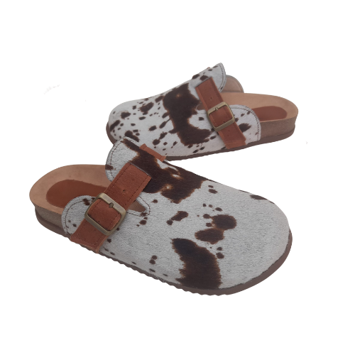 Zueco Piel Vaca con Hebilla Cobre