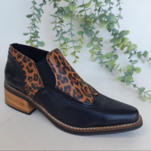 Botineta Negra + Animal Print