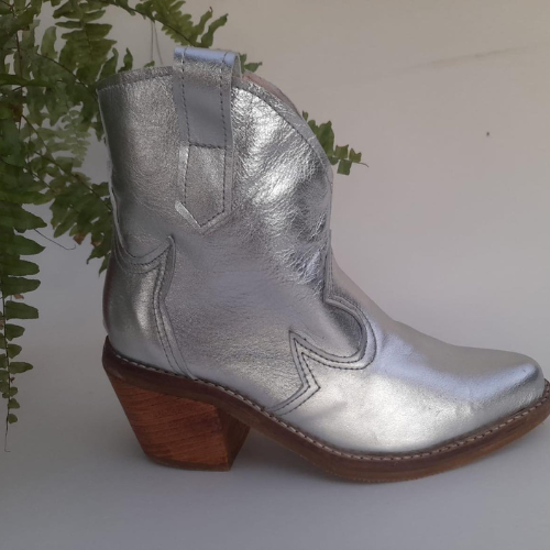 Bota Plateada