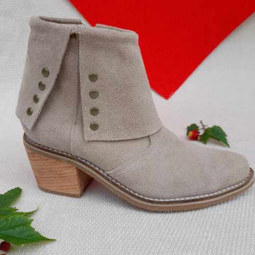 Bota de Gamuza Beige