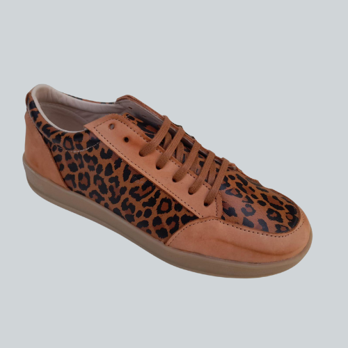 Championes en cuero con estampado animal print