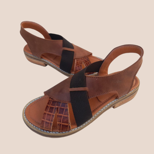 Sandalias de cuero con elástico cruzado