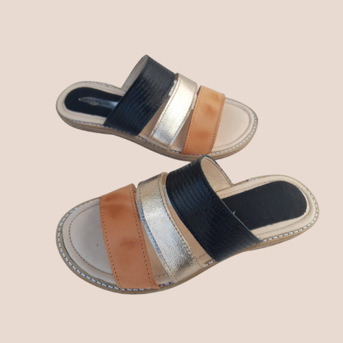 Sandalias de cuero tricolor
